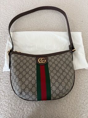 Gucci Brown GG Supreme Canvas Shoulder Bag with Green and Red Web